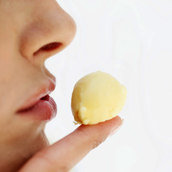 butter-lips-kiss-web.jpg